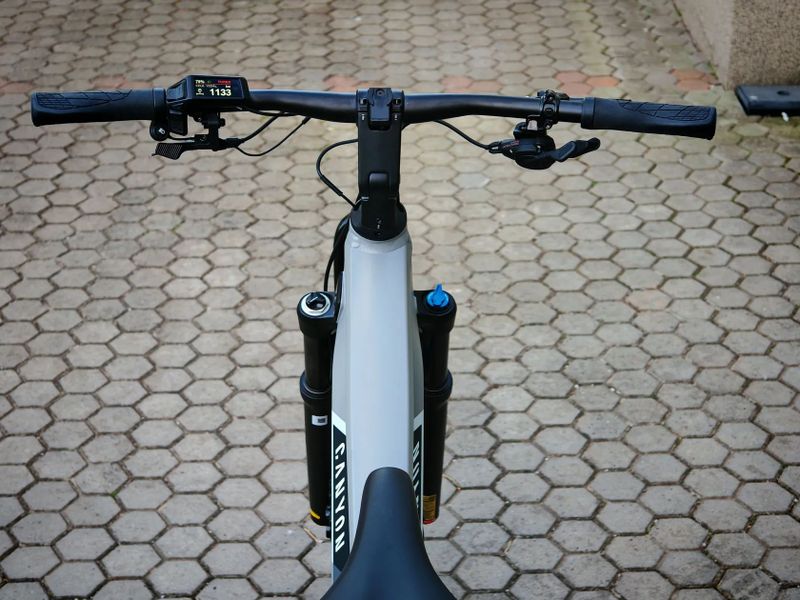 Canyon Pathlite:On 8