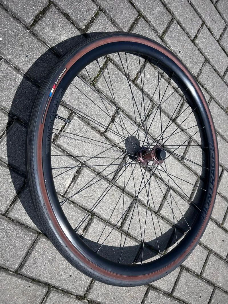 Bontrager Paradigm SL TLR 700C