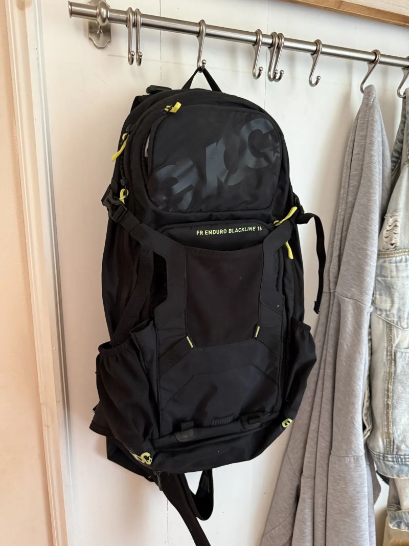 EVOC BATOH FR ENDURO BLACKLINE, 16L