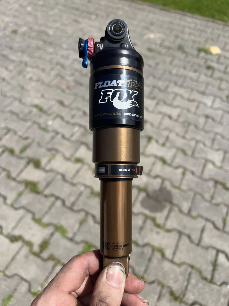 Fox float rp23 200x50 