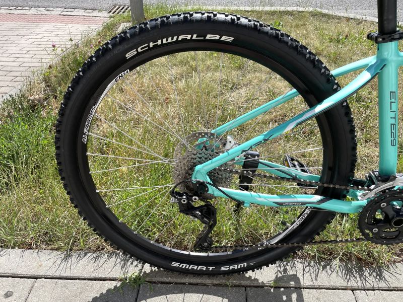 27.5" dámské horské kolo MRX Ekoma Lady rám 16" jak nové