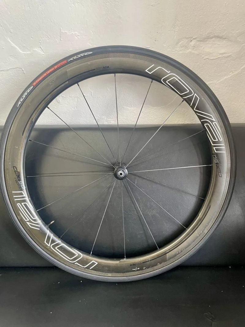 Karbonová kola Roval CLX 50 Rapide (galusky) – Skvělý stav