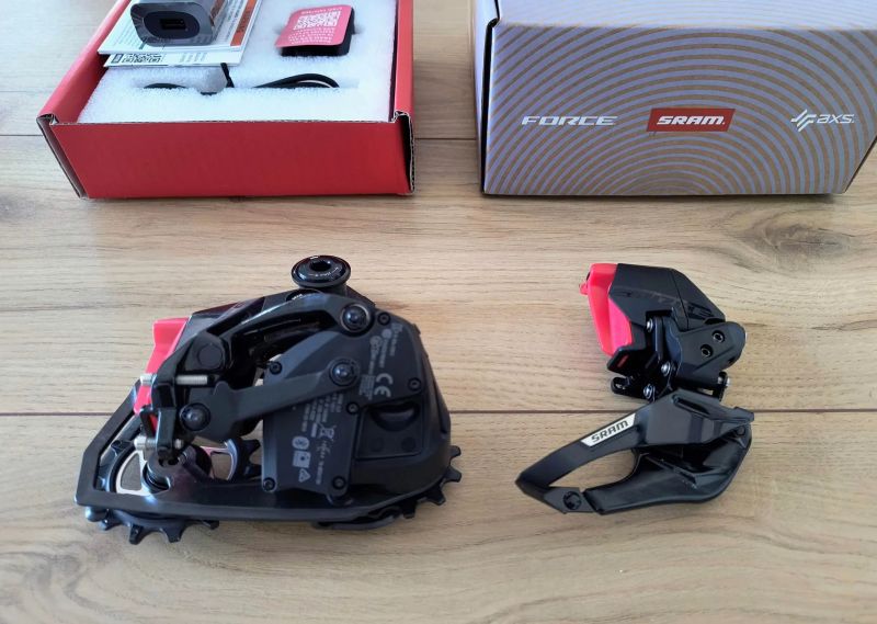 SRAM E1 sada Přehazovačka + Přesmykač + Nabiječka
