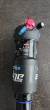 Tlumič SR Suntour Edge-Evo