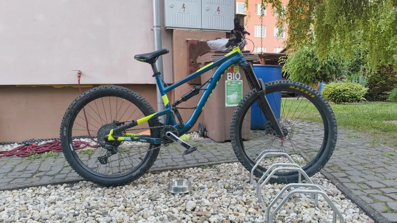 Kellys Thorx 30 | Shimano SLX, RockShox podvozek