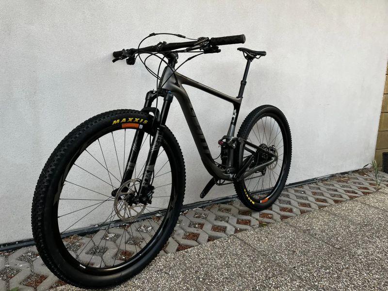 Giant Anthem Advanced Pro 29 1 (L) + Crankbrothers teleskopka