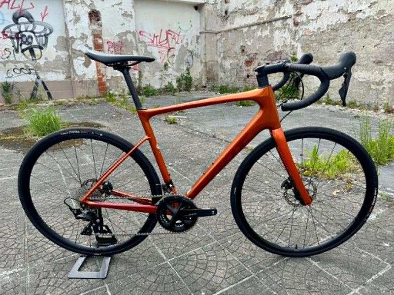 GIANT DEFY Advanced 2 2022, Amber Glow - vel. M/L