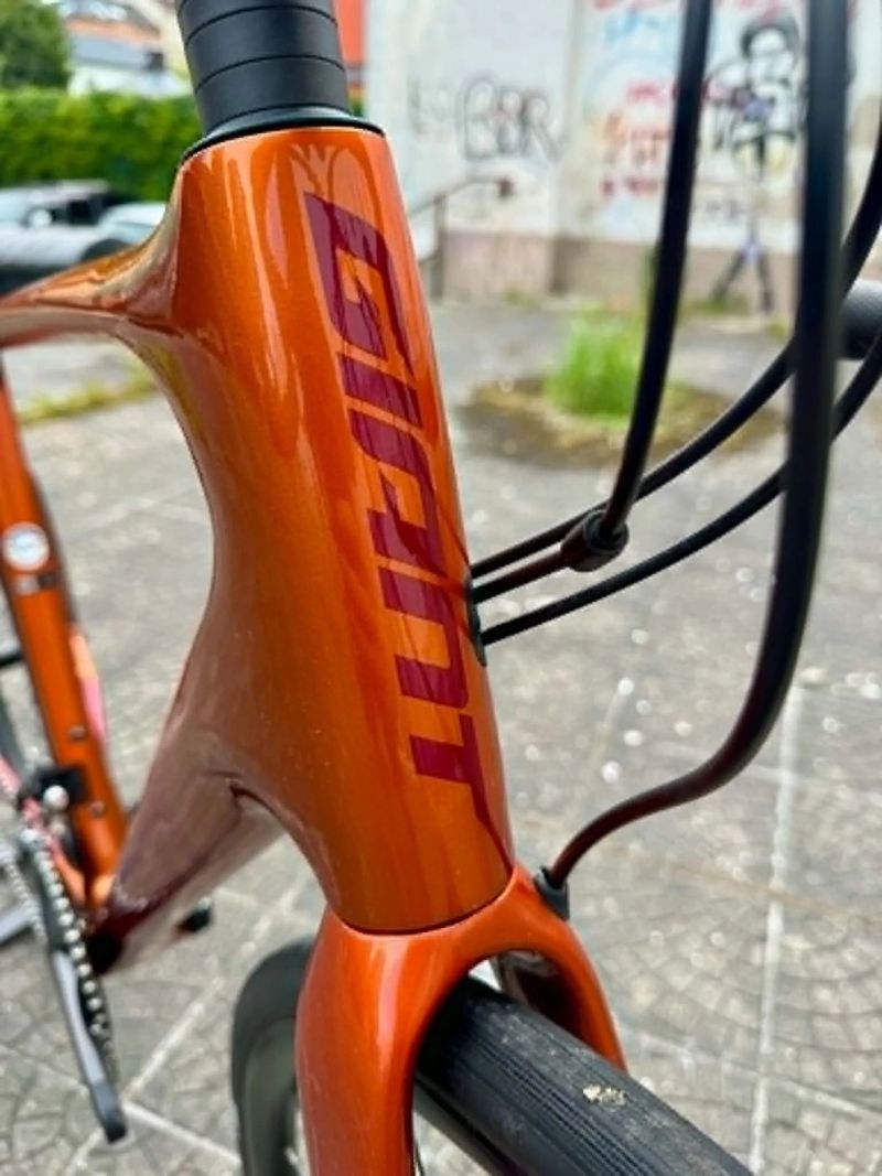GIANT DEFY Advanced 2 2022, Amber Glow - vel. M/L