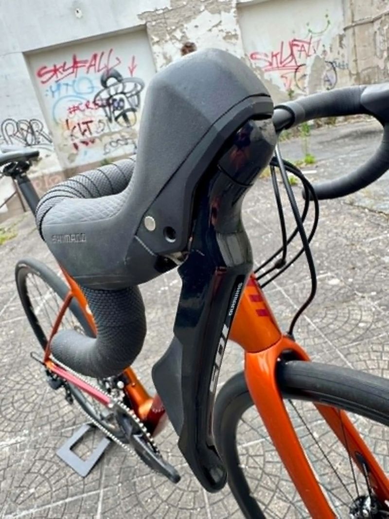 GIANT DEFY Advanced 2 2022, Amber Glow - vel. M/L