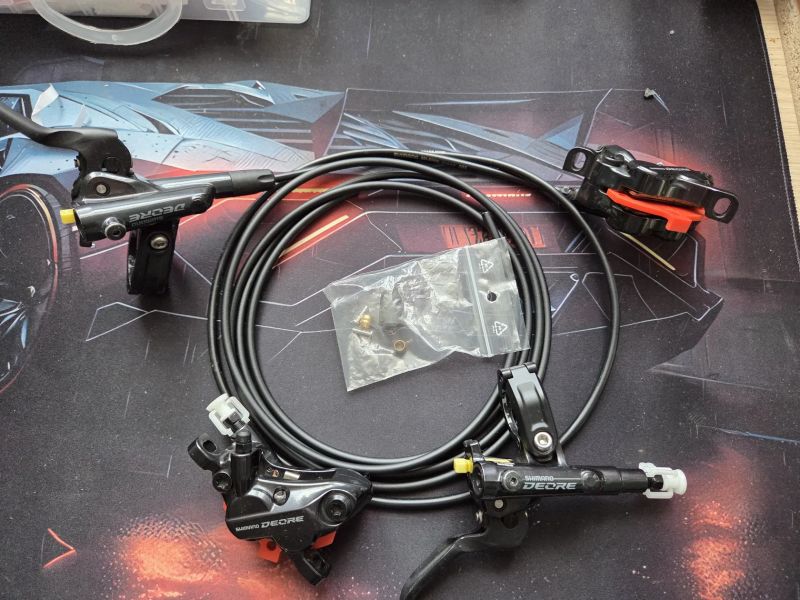 Brzdy Shimano Deore 4 pistkove