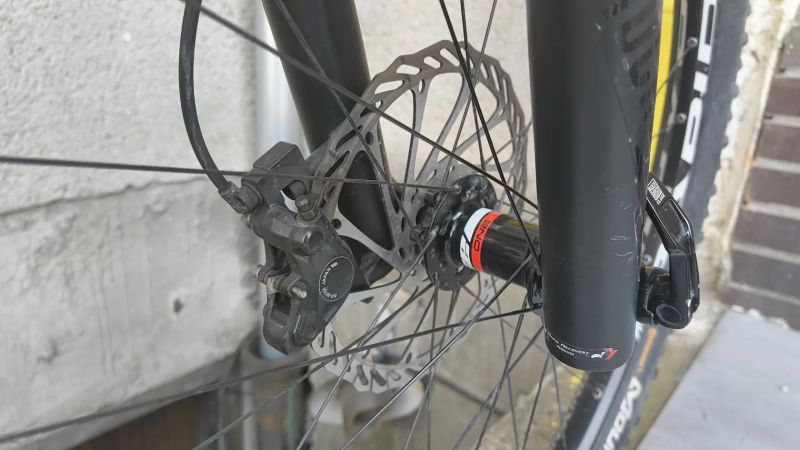 29" Superior XF939 | Shimano XT, teleskopka, bezdušový systém