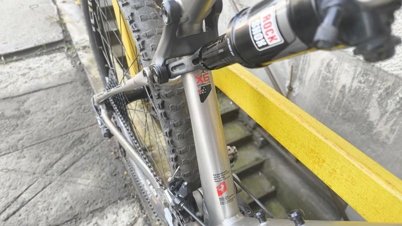 29" Superior XF939 | Shimano XT, teleskopka, bezdušový systém