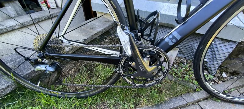 Silniční karbonové kolo 13 Bikes Intuition 