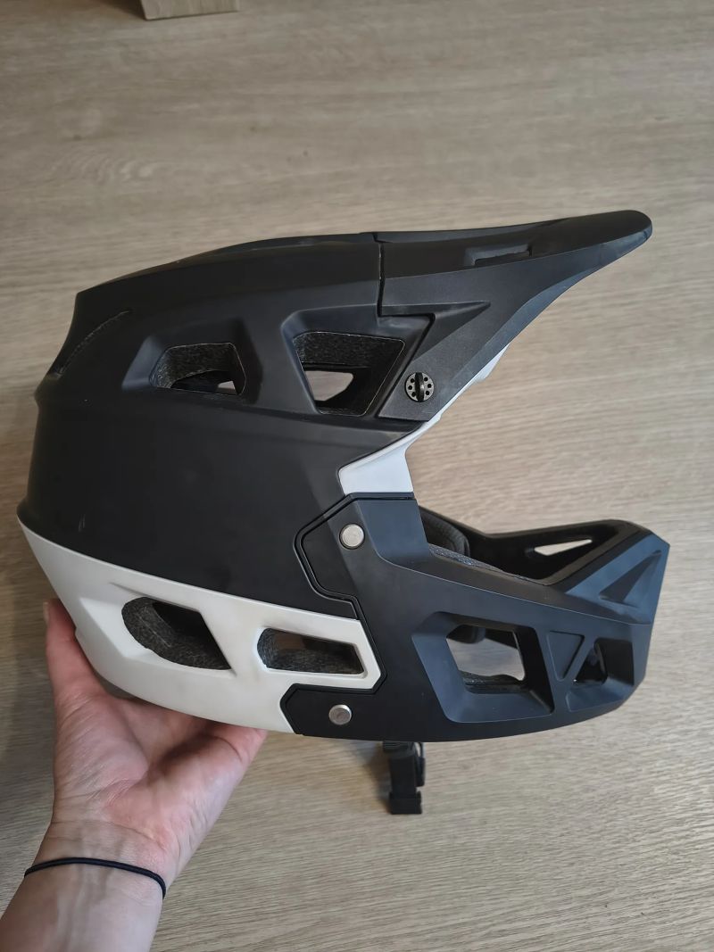 Helma freeride integrální na lehčí jízdu
