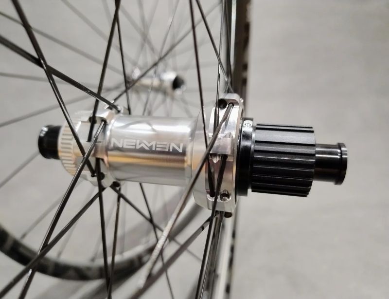 Newmen Advanced SL X.A.25 carbon - 1320g