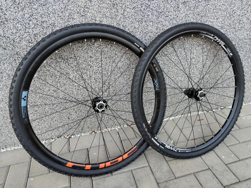 Gravel kola Cube s plášti Maxxis Ravager