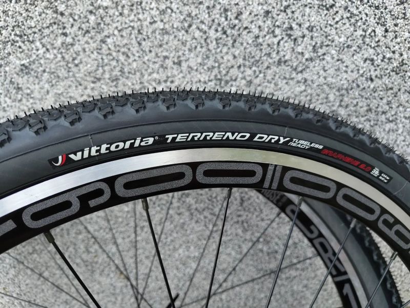 Gravel kola ROSE s plášti Vittoria Terreno Dry 700x38c - RÚ
