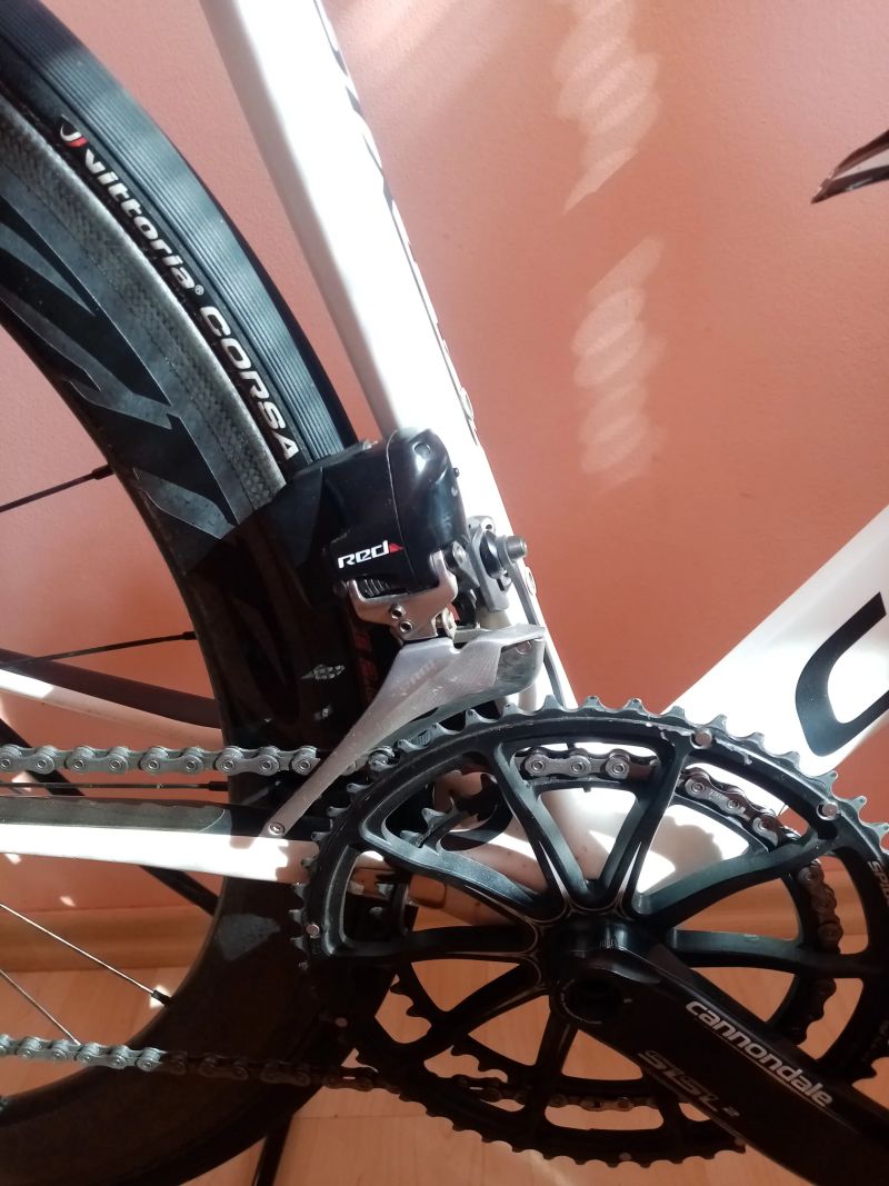Cannondale SuperSix Evo Hi-Mod Carbon, Sram Red eTap. vel. M (170-180cm), jen 6.1 kg SLEVA. 