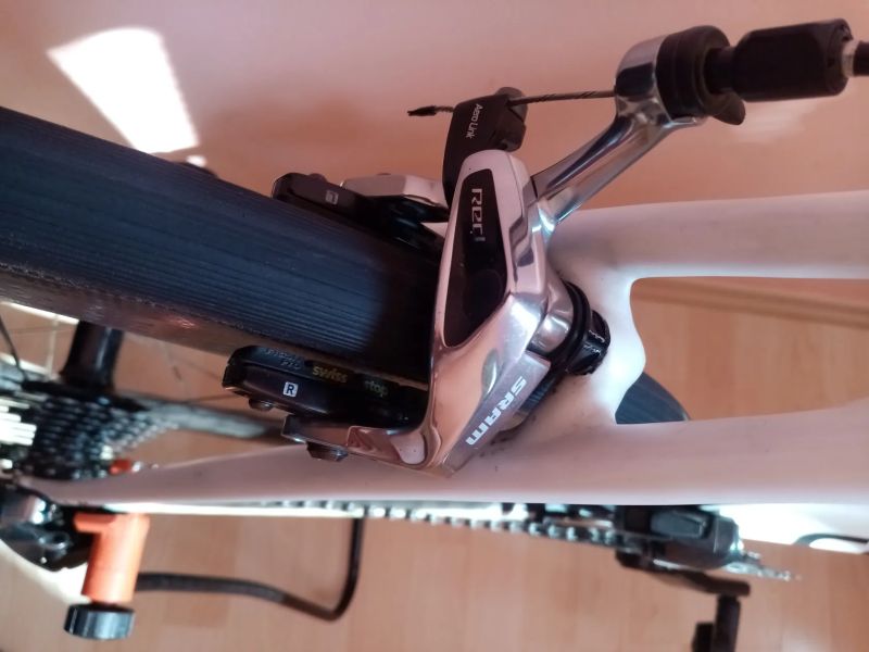 Cannondale SuperSix Evo Hi-Mod Carbon, Sram Red eTap. vel. M (170-180cm), jen 6.1 kg SLEVA. 