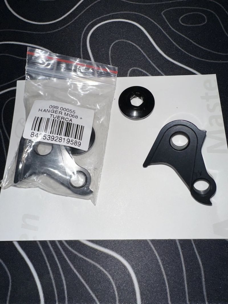 Patky Mondraker M068