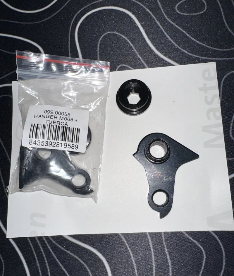 Patky Mondraker M068