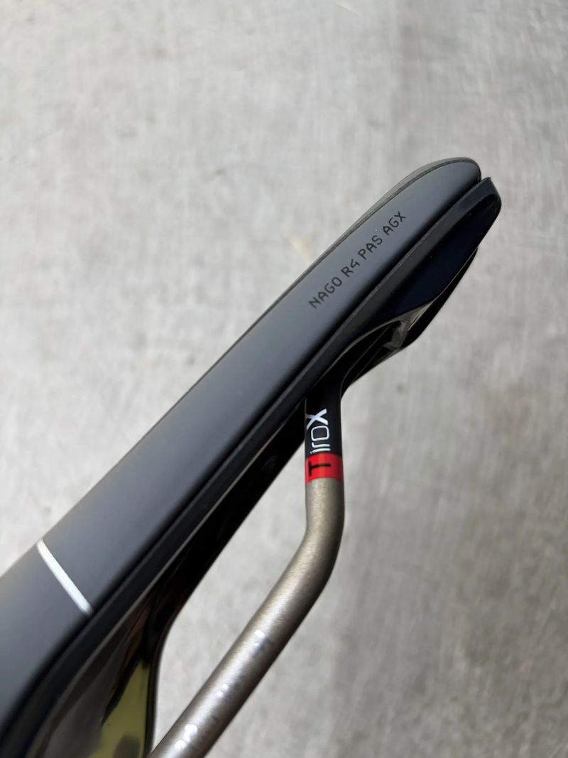 Prologo Nago R4 Pas AGX 137mm Tirox Slide control