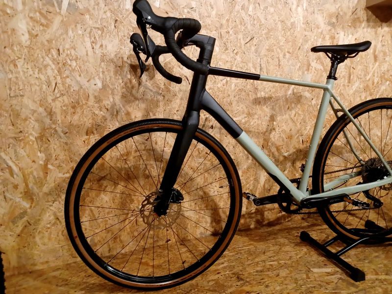 Gravel kolo Superior XR 6.3 GR Matte Green Grey / Black, velikost rámu L