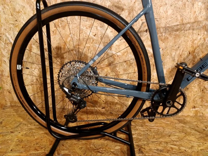 Gravel kolo Cube Nuroad EX whale´n´black 2025, velikost rámu L