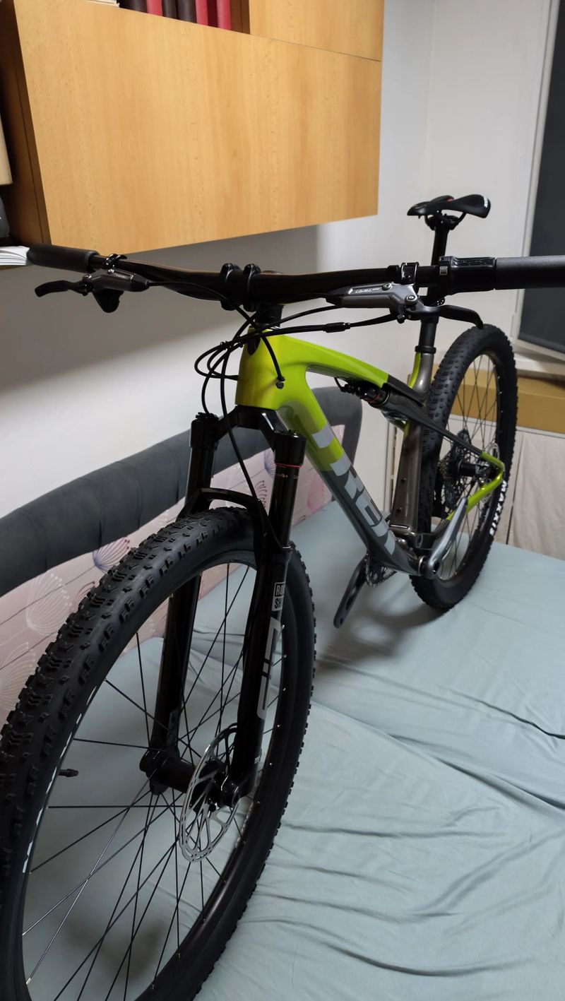Trek SUPERCALIBER 9.7 AXS gen2