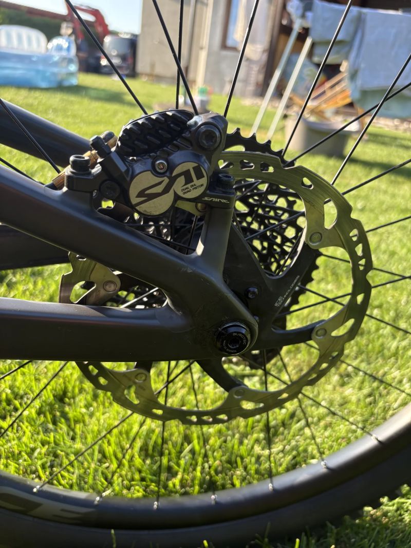 Santa Cruz Nomad 6 C S MX Ohlins Saint