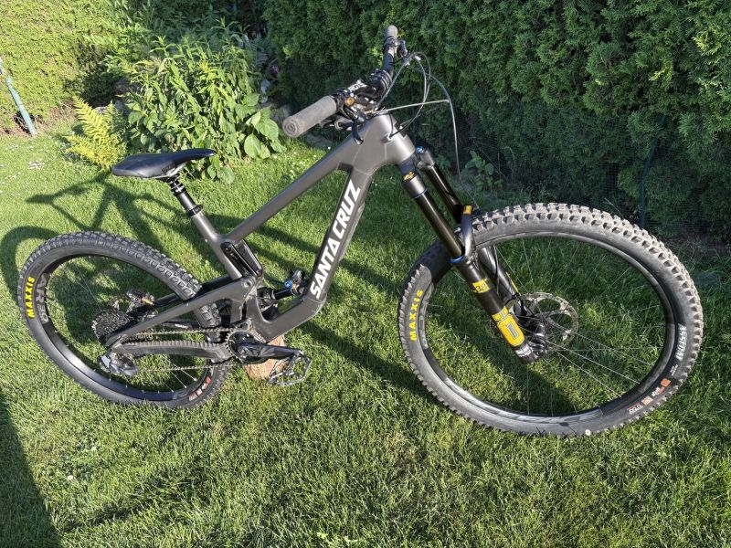 Santa Cruz Nomad 6 C S MX Ohlins Saint
