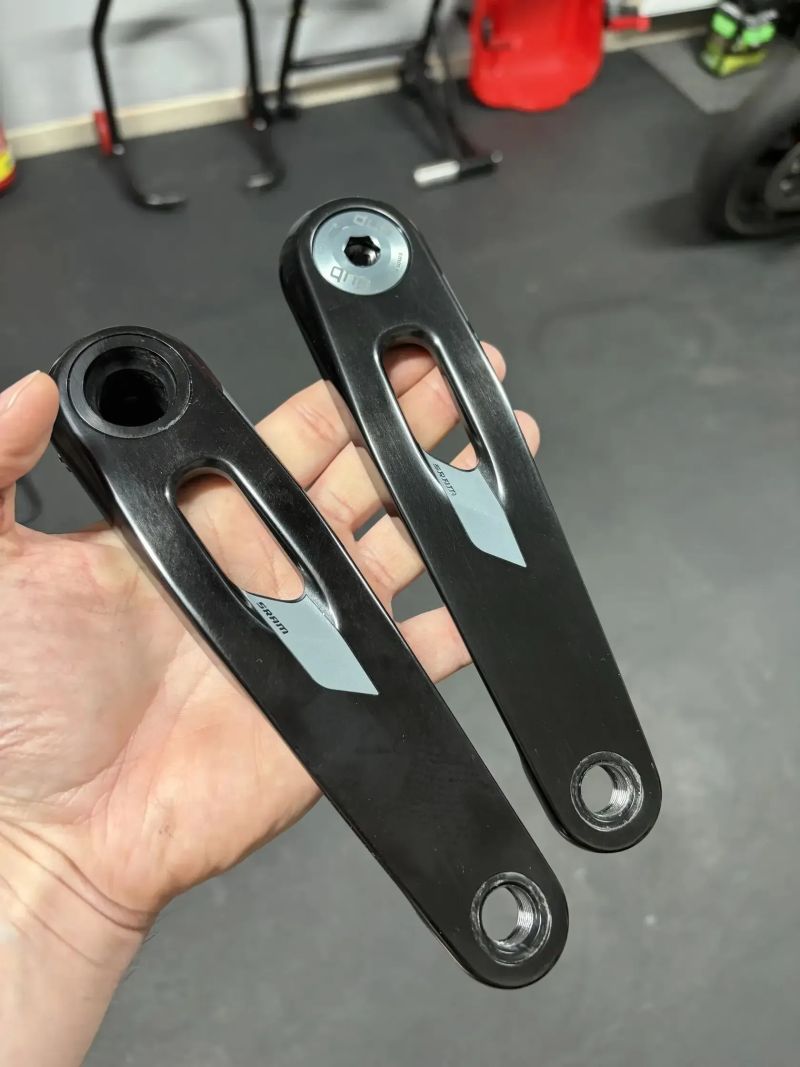 Sram Rival XPLR DUB wide 8-bolt kliky 170mm