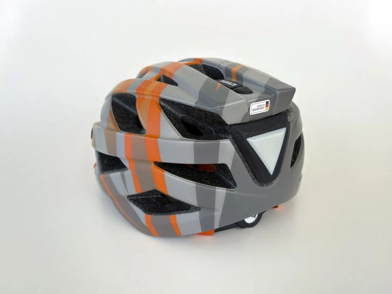 Predám cyklistickú prilbu UVEX Air Wing CC, v. 52-57cm (S)