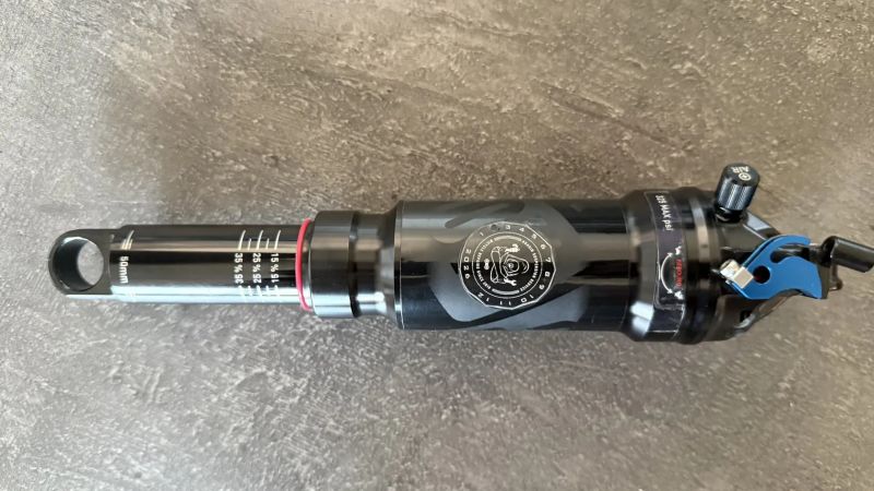 Zadní tlumič RockShox SIDLuxe Ultimate 2P Remote OutPull SoloAir 210x50