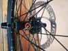 Zapletená kola DT Swiss 350 (Praxis Works)