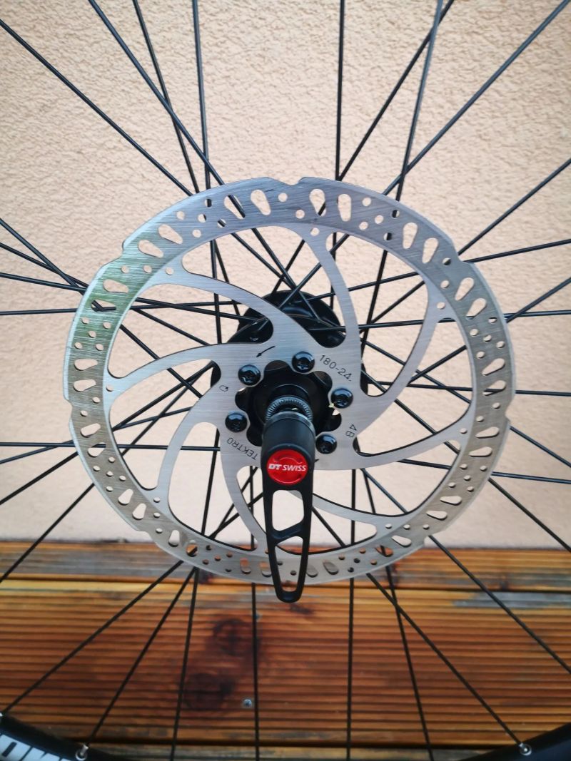 Zapletená kola DT Swiss 350 (Praxis Works)