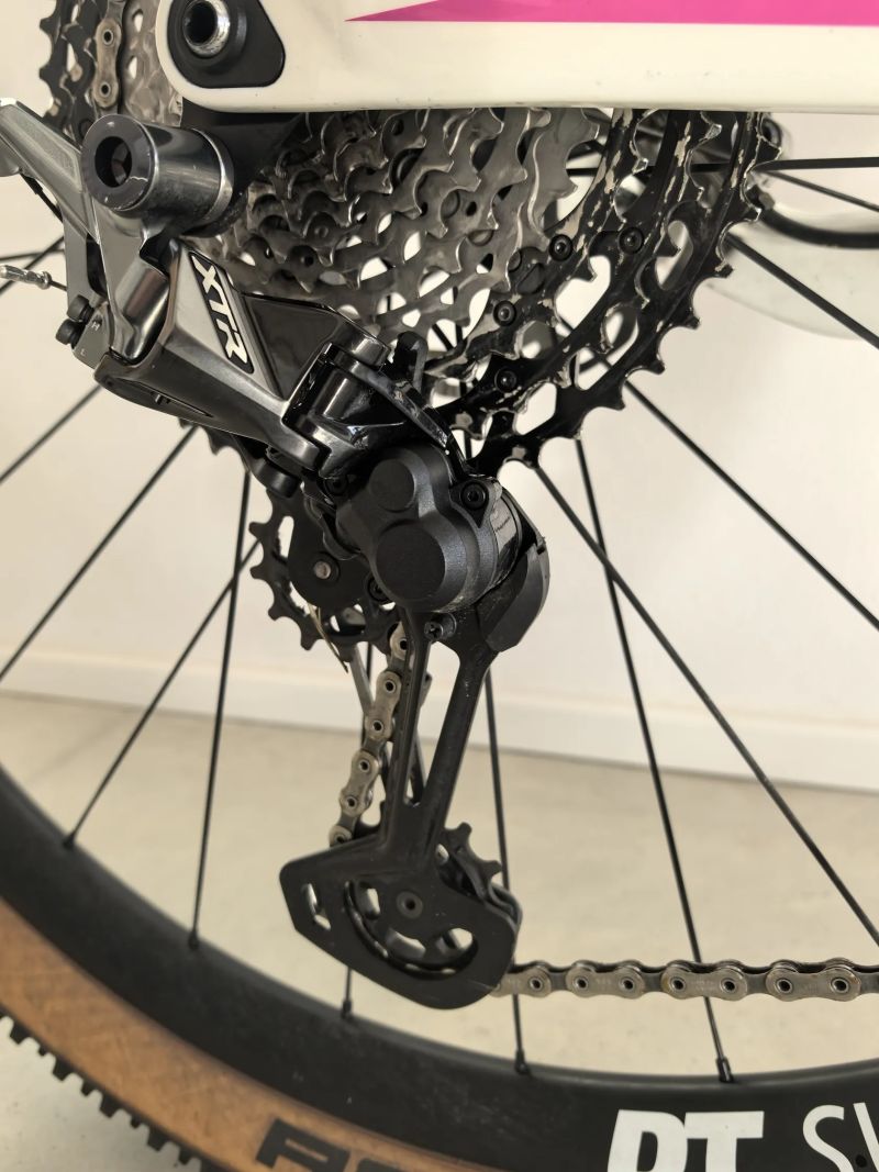 Canyon Lux trail CF9 Emily Batty edition