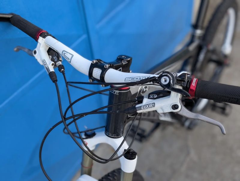 Celoodpružený Scott Genius 50 "M"