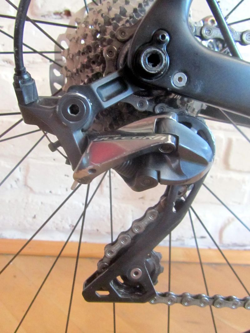 MERIDA SCULTURA 5000 na Shimano ULTEGRA, 58 cm. ZÁNOVNÍ. PC 75.000 Kč