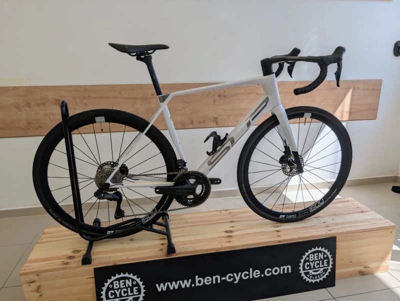 Superior X Road team issue GF Ultegra Di2 2x12