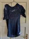  Chráničová vesta - LEATT AirFlex Stealth Body Tee 