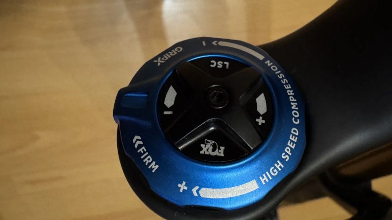 Fox 36 Factory Grip X 2025 - NOVÁ