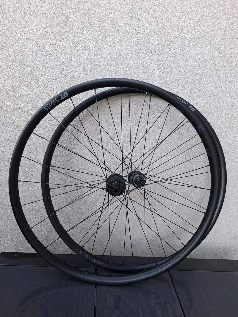 DT Swiss 700c