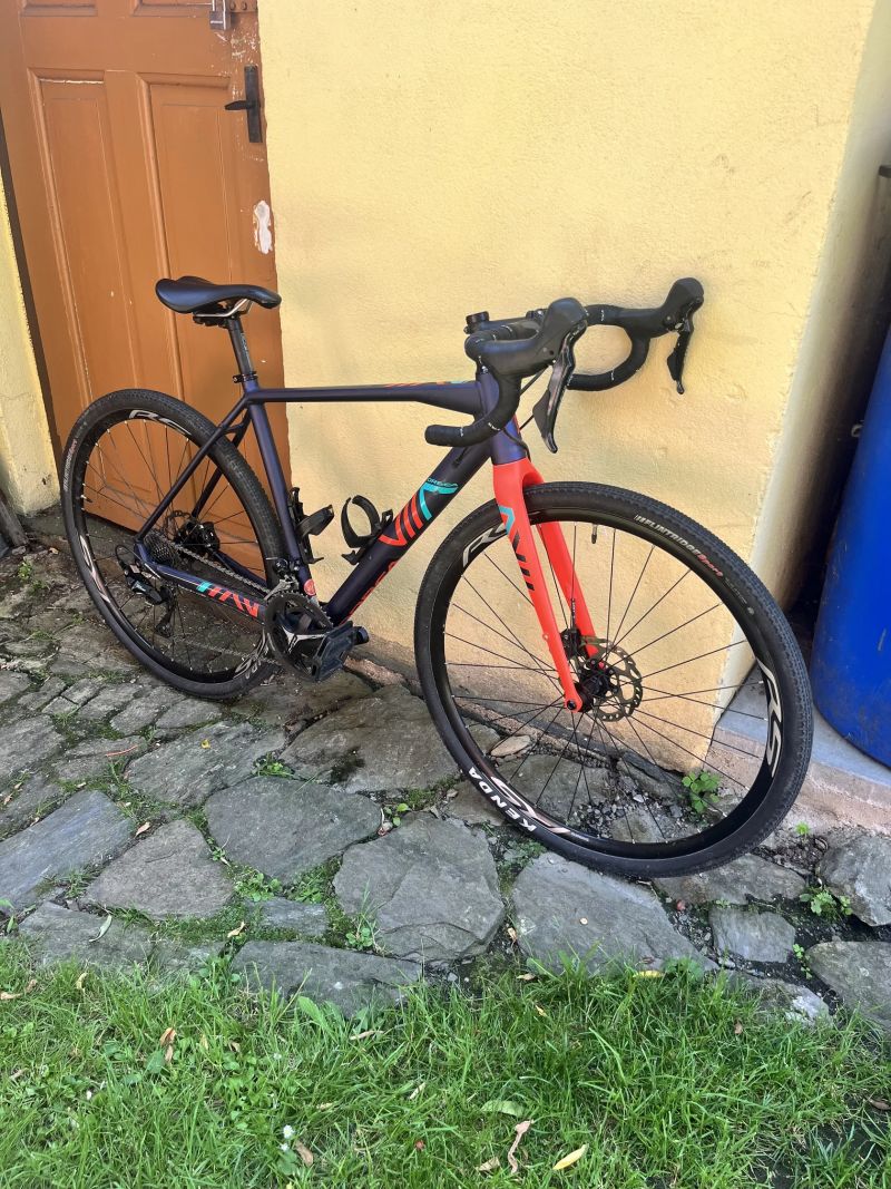 Gravel bike Orbea Terra (Alu/Carbon) – Velikost S – Shimano 105 2x11