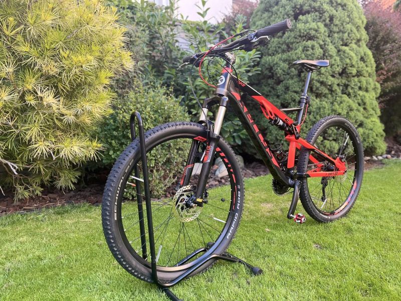 Celoodpružené MTB kolo Kellys Tyke 10 27.5, vel.M