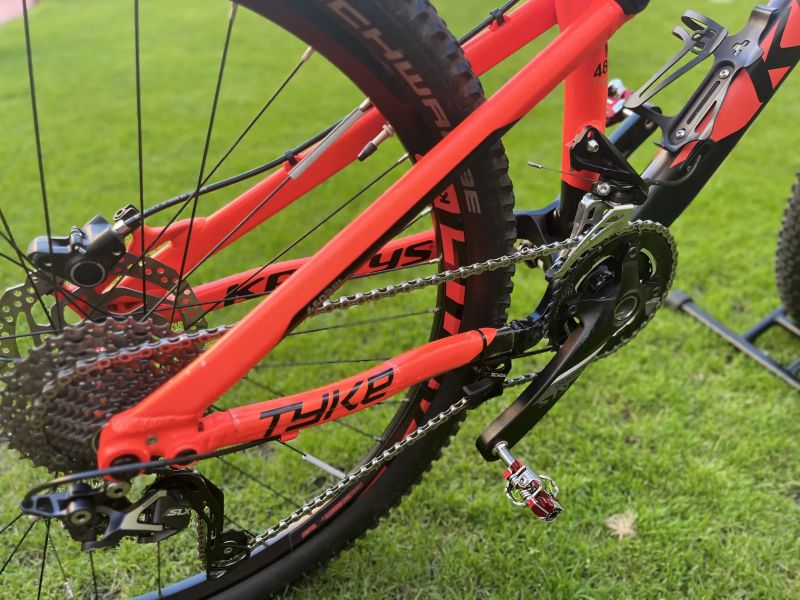 Celoodpružené MTB kolo Kellys Tyke 10 27.5, vel.M