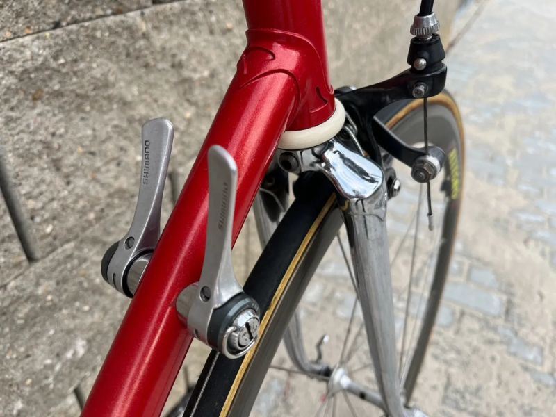 prodám silniční kolo, rám materiál Columbus vel.61 cm