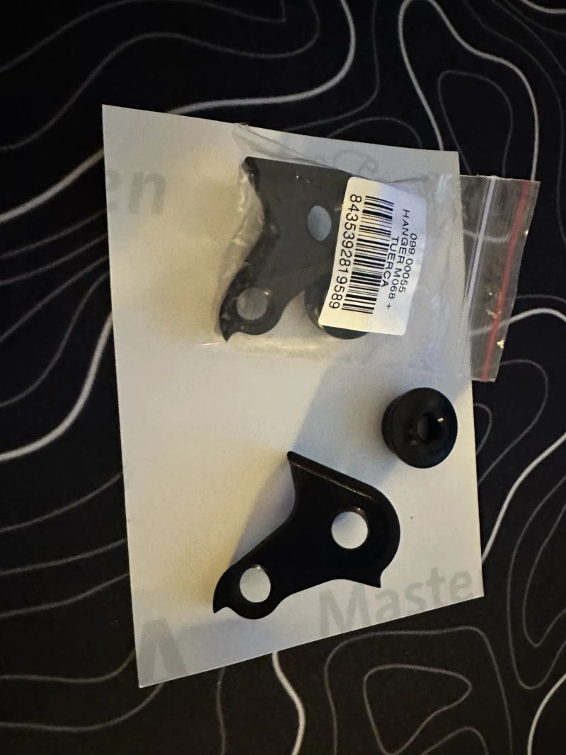 Patky Mondraker M068