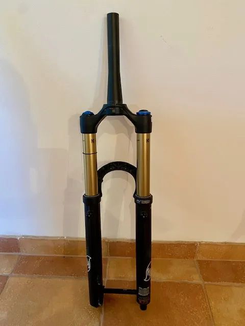 Vidlice Fox Factory 36, Grip 2, 160mm, včetně osy Kabolt