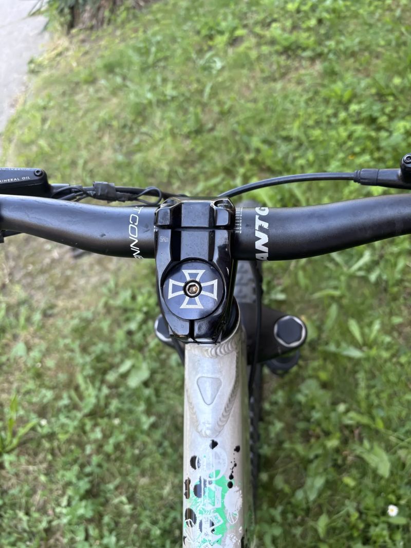 Thömus Oberrider